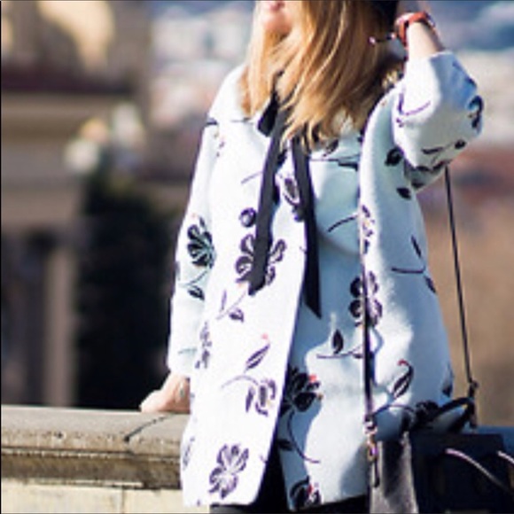 ZARA  BLUE BLACK FLORAL BUBBLE COAT SIZE  XS/SMALL - Picture 3 of 15